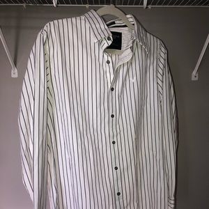 Men’s button down top